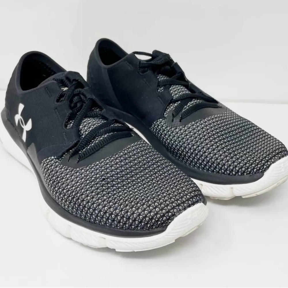 Women’s size 9 Under Armour sneakers